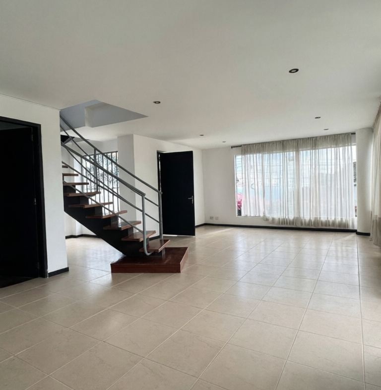 Exclusive Country House in Gated Community | Vereda Bajo Tablazo