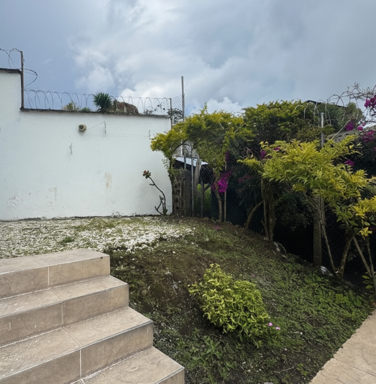 Exclusive Country House in Gated Community | Vereda Bajo Tablazo