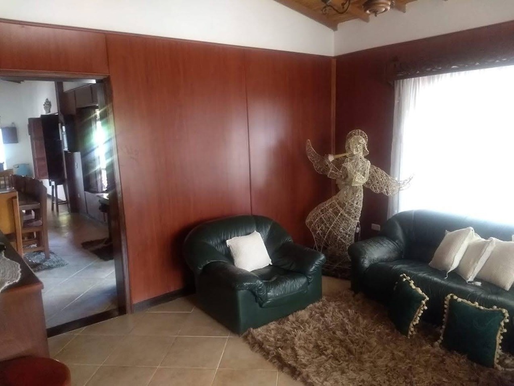 Exclusiva Casa Campestre Colonial en Parcelación El Paraíso, Copacabana