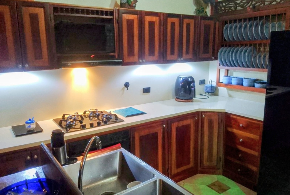 Exclusiva Casa Campestre Colonial en Parcelación El Paraíso, Copacabana