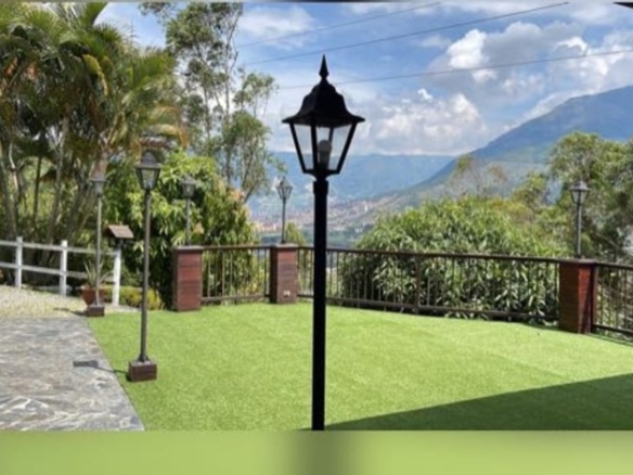 Exclusive Colonial Country Estate in El Paraíso Gated Community, Copacabana