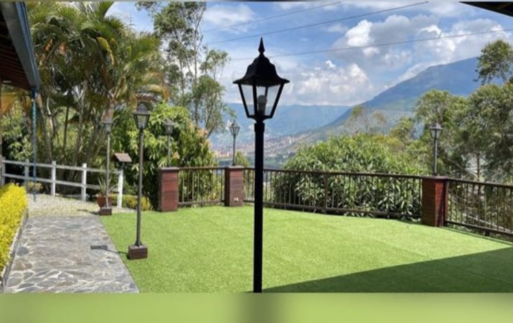 Exclusiva Casa Campestre Colonial en Parcelación El Paraíso, Copacabana