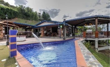 Exclusiva Casa Campestre Colonial en Parcelación El Paraíso, Copacabana
