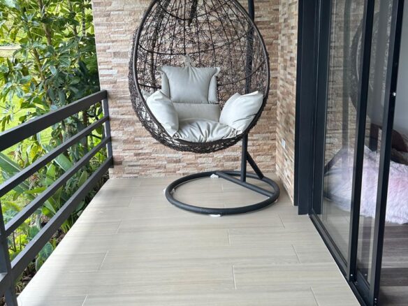 Exclusive Country House in El Paraíso Gated Community, Copacabana