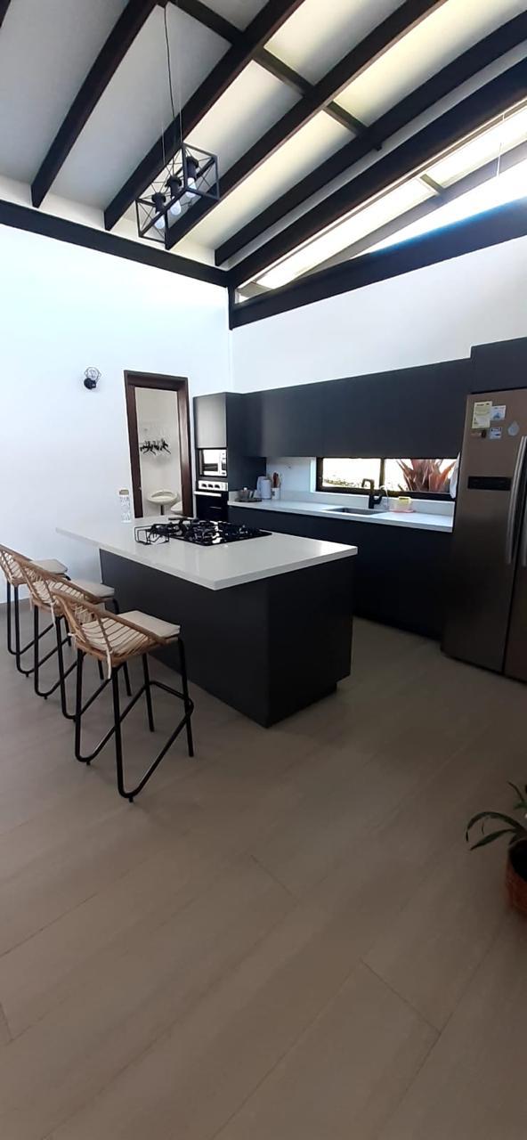 Exclusive Country House in El Paraíso Gated Community, Copacabana