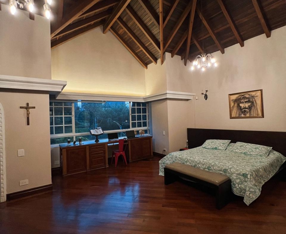 Luxury Home for Sale in Loma del Escobero, Envigado