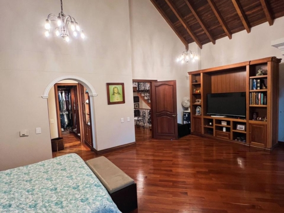 Luxury Home for Sale in Loma del Escobero, Envigado