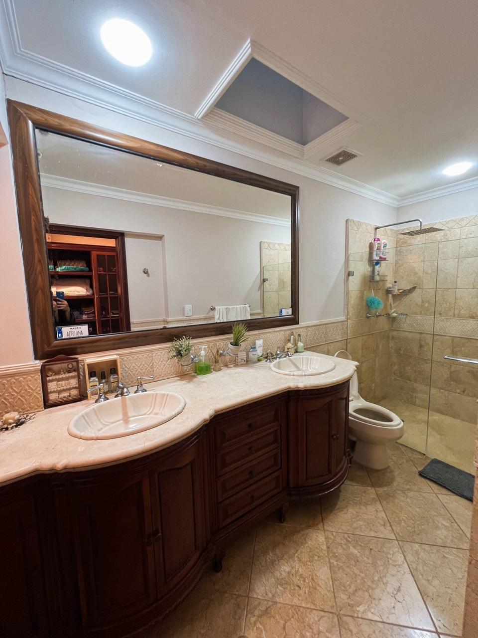 Luxury Home for Sale in Loma del Escobero, Envigado