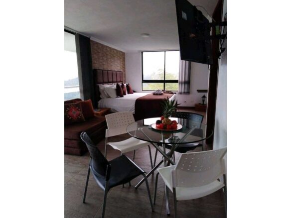 Senior Living Hotel for Sale – El Peñol, Antioquia