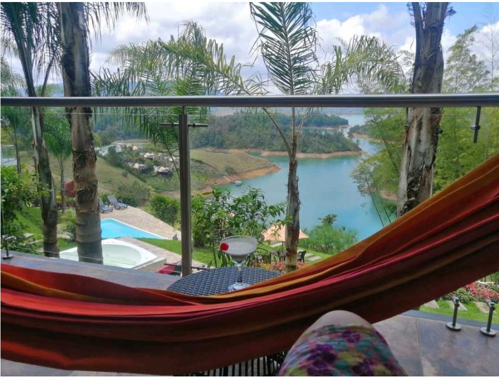 Senior Living Hotel for Sale – El Peñol, Antioquia