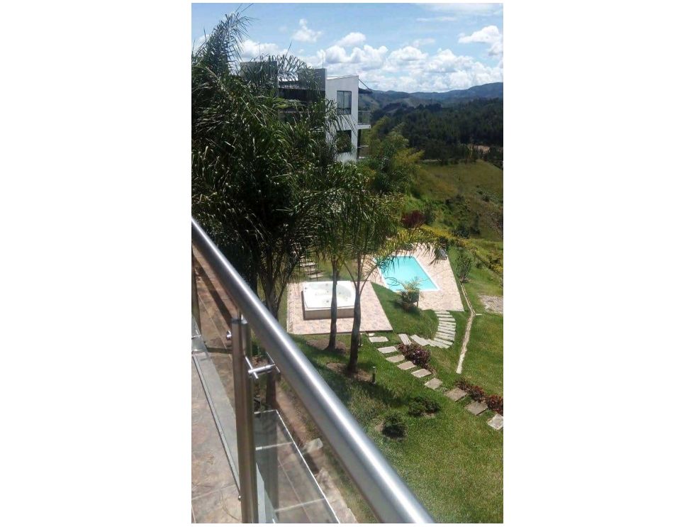 Senior Living Hotel for Sale – El Peñol, Antioquia