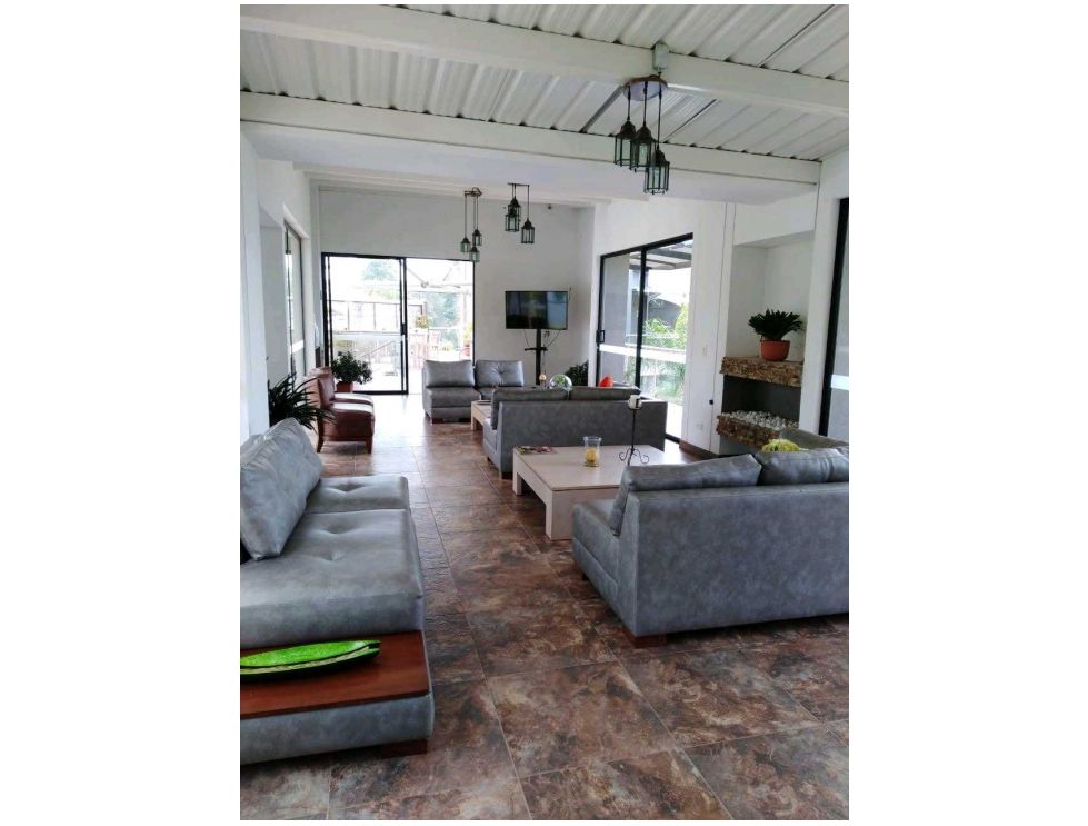 Senior Living Hotel for Sale – El Peñol, Antioquia