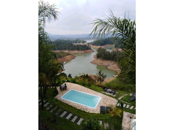 Senior Living Hotel for Sale – El Peñol, Antioquia