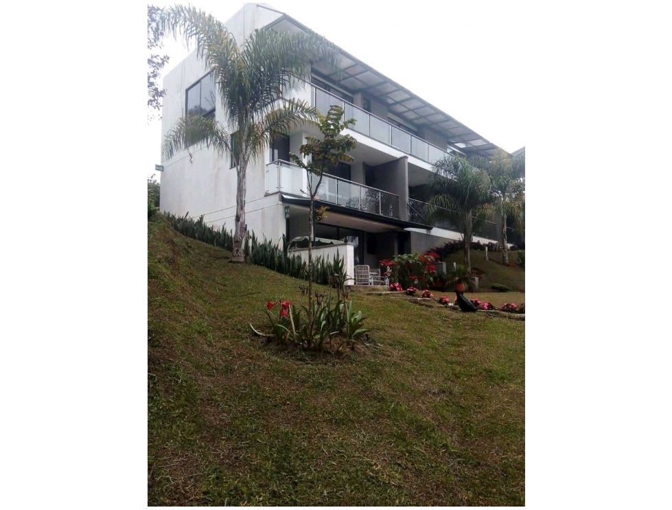 Senior Living Hotel for Sale – El Peñol, Antioquia